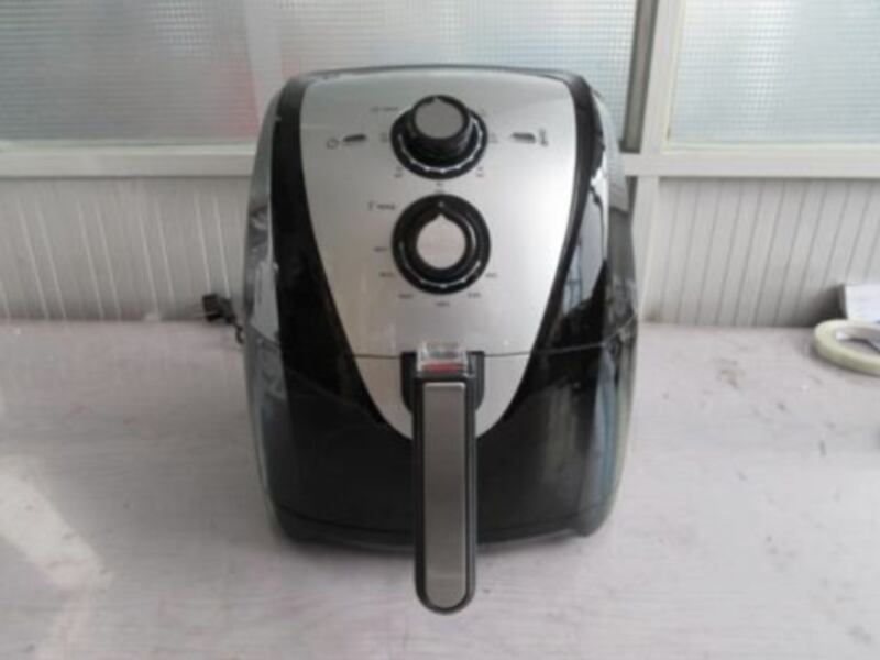 A Secura air fryer SAF-53 has been recalled, according to reports.
