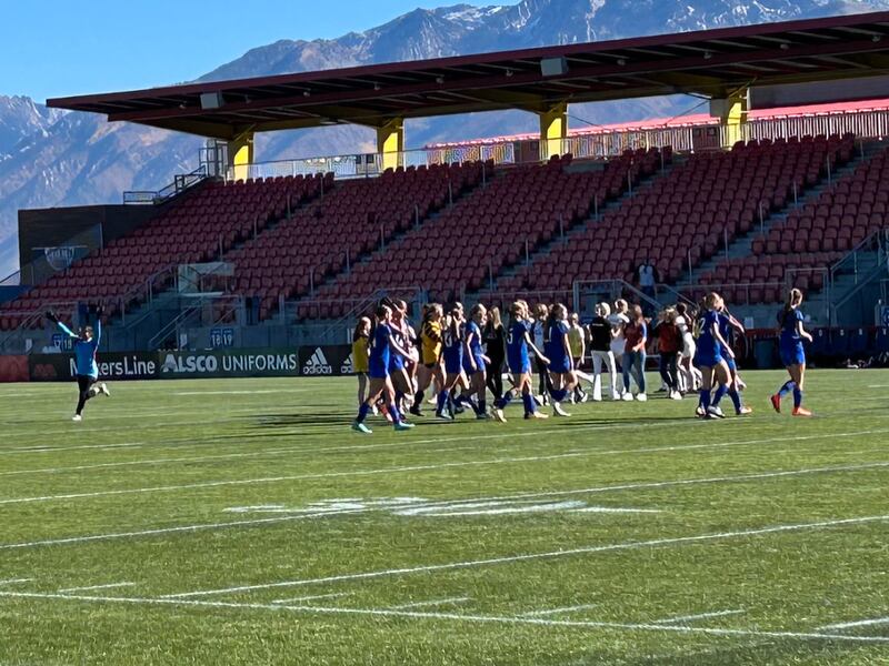 Parowan and St. Joseph shake hands