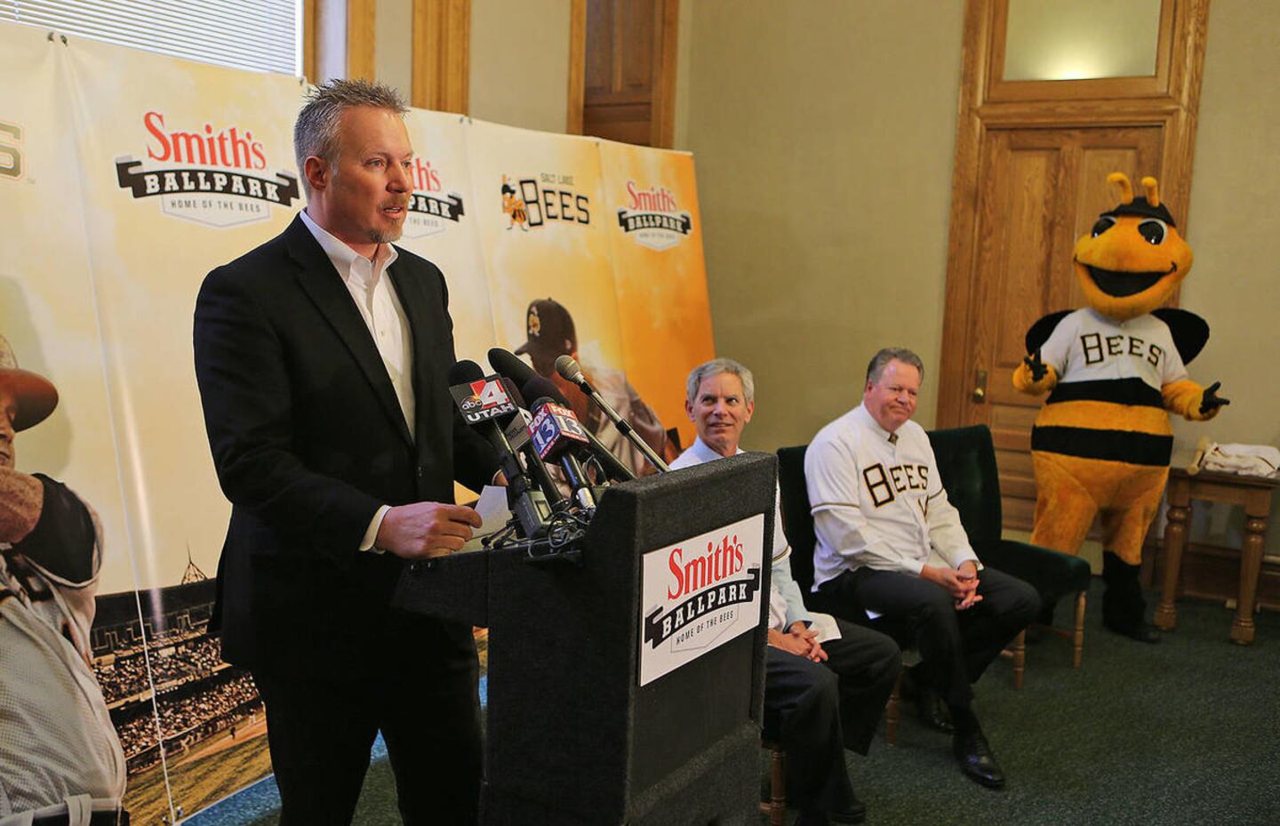 Salt Lake Bees' stadium renamed Smith's Ballpark Deseret News