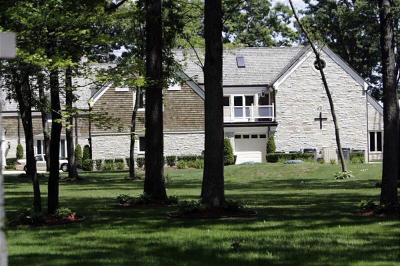 George Michael says he's running an Armenian church from his home in Lake Bluff, Ill.
