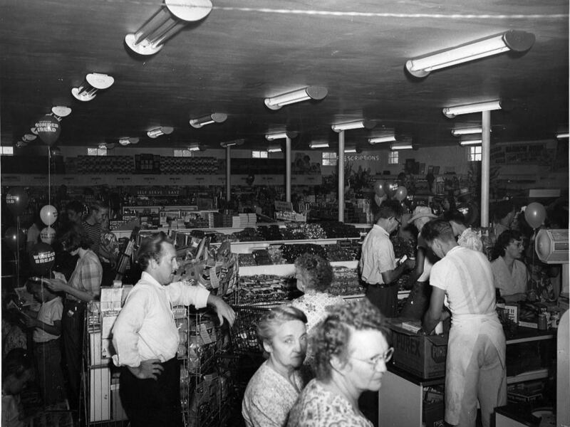 Harmons Grocery in 1960