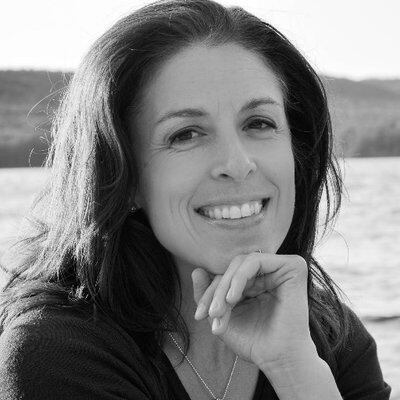 Amy Makechnie is the author of "The Unforgettable Guinevere St. Clair."