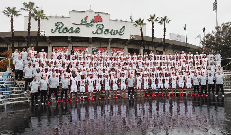The Utah Utes football team poses for a photo at the Rose Bowl.