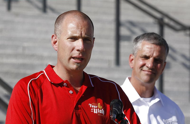 Steve Miller and former Olympic speedskater and bike racer Eric Heiden at a press conference for the 2010 Tour of Utah race.