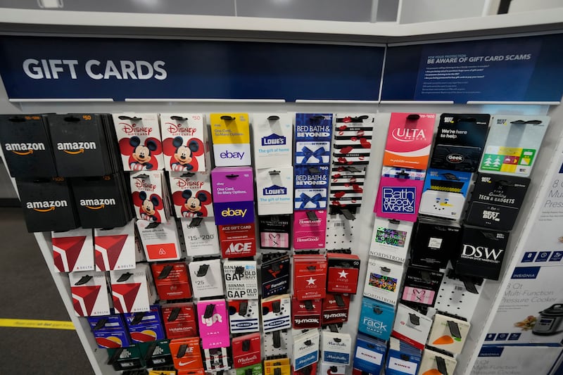 Gift cards are displayed.