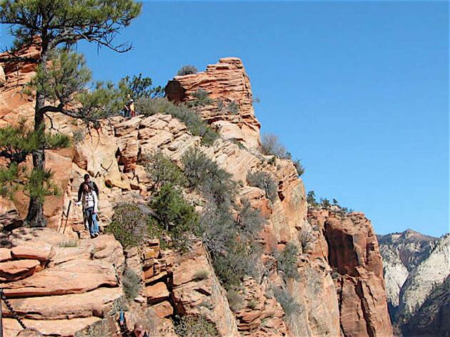 5 tips you should know for applying to have a Angels Landing Pilot Permit