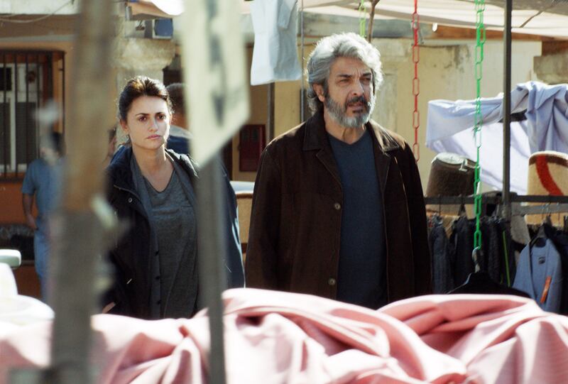 Penélope Cruz stars as Laura and Ricardo Darín as Alejandro in Asghar Farhadi’s "Everybody Knows," a Focus Features release.