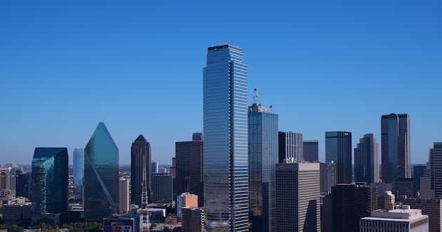 Surrogate refuses abortion request, gives birth in Texas
