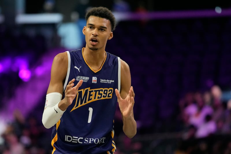 Boulogne-Levallois Metropolitans 92’s Victor Wembanyama plays against the NBA G League Ignite in an exhibition basketball game Tuesday, Oct. 4, 2022, in Henderson, Nev. (AP Photo/John Locher)