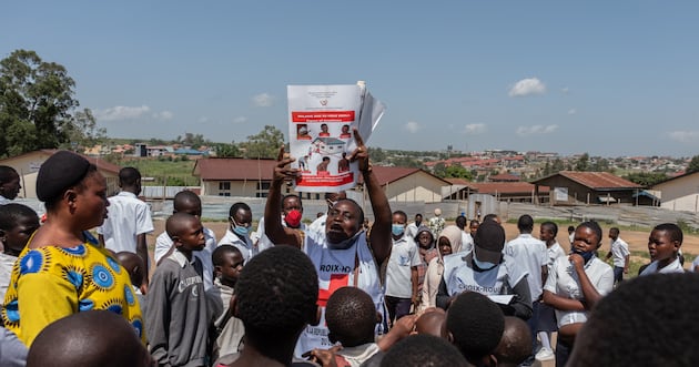 Urban spread of Ebola amps up global health concerns