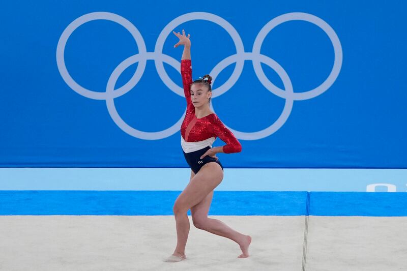 Grace McCallum performs on the floor at the 2020 Summer Olympics.