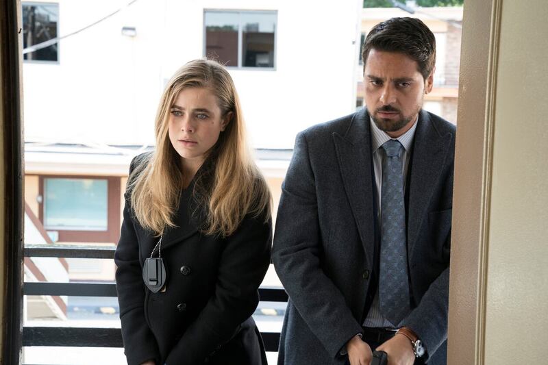 Melissa Roxburgh as Michaela Stone, J.R. Ramirez as detective Jared Vasquez in “Manifest.”
