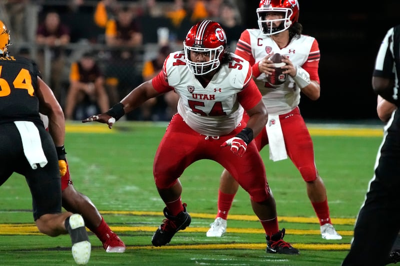 Utah offensive lineman Paul Maile (54) during the second half of an NCAA college football game against Arizona State, Saturday, Sept. 24, 2022, in Tempe, Ariz.
