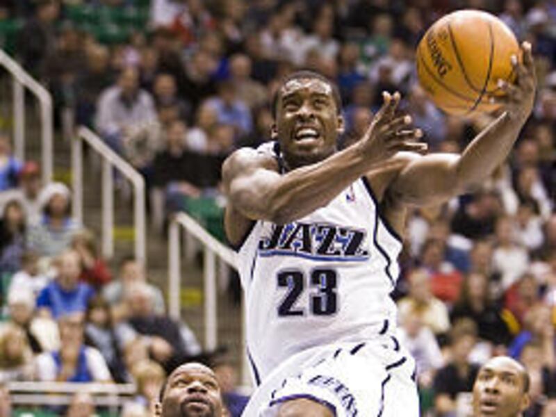 Utah Jazz guard Wesley Matthews drives to the basket in Monday's lopsided win over the Memphis Grizzlies.