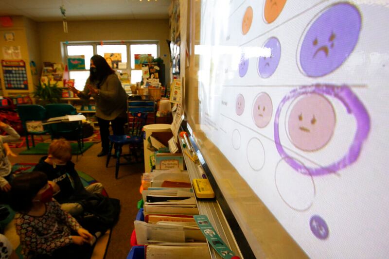 Second-grade teacher Melissa Shugg teaches a lesson about thoughts, feelings and actions.