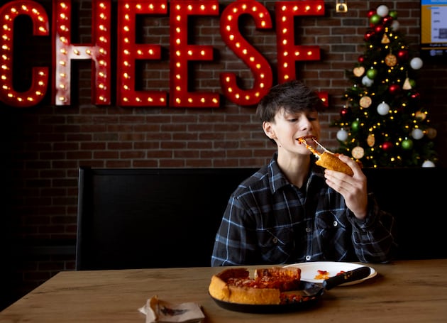 Rosati’s Pizza brings Chicago deep-dish to Utah, but the real star is the thin crust