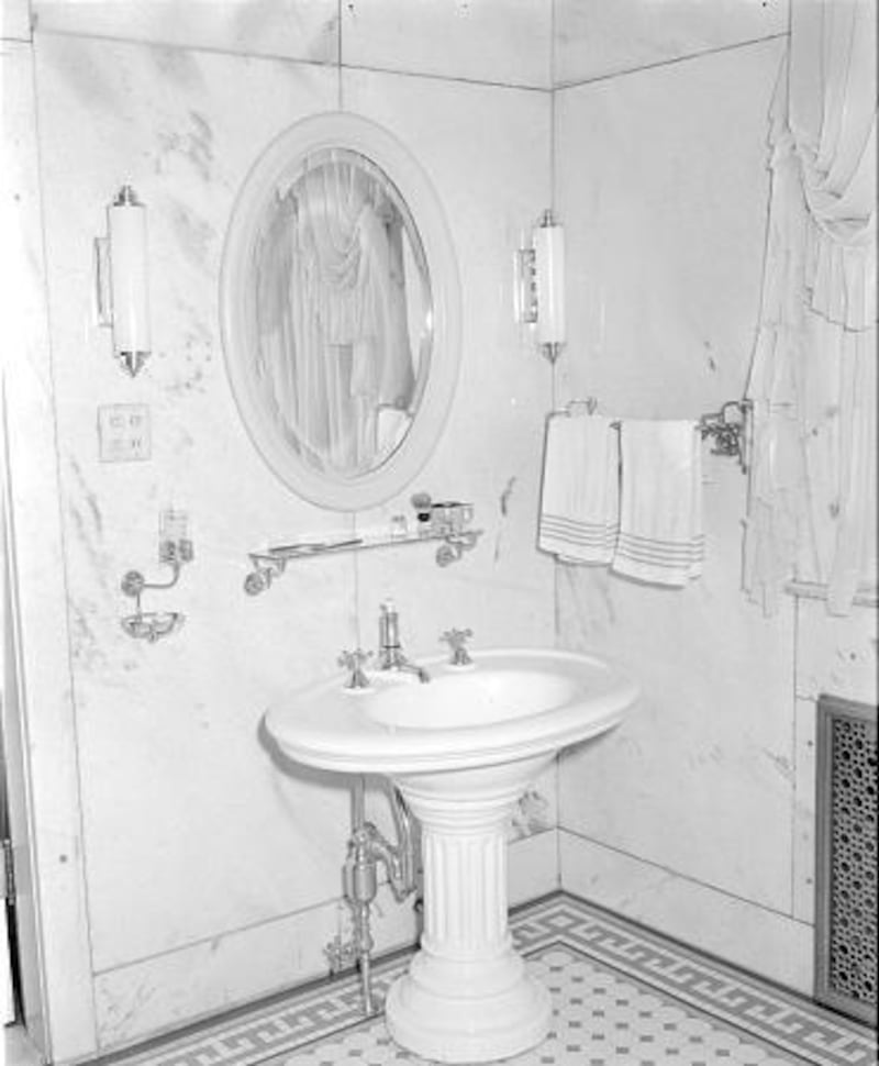 Bathroom of the Governor’s Mansion 1949.