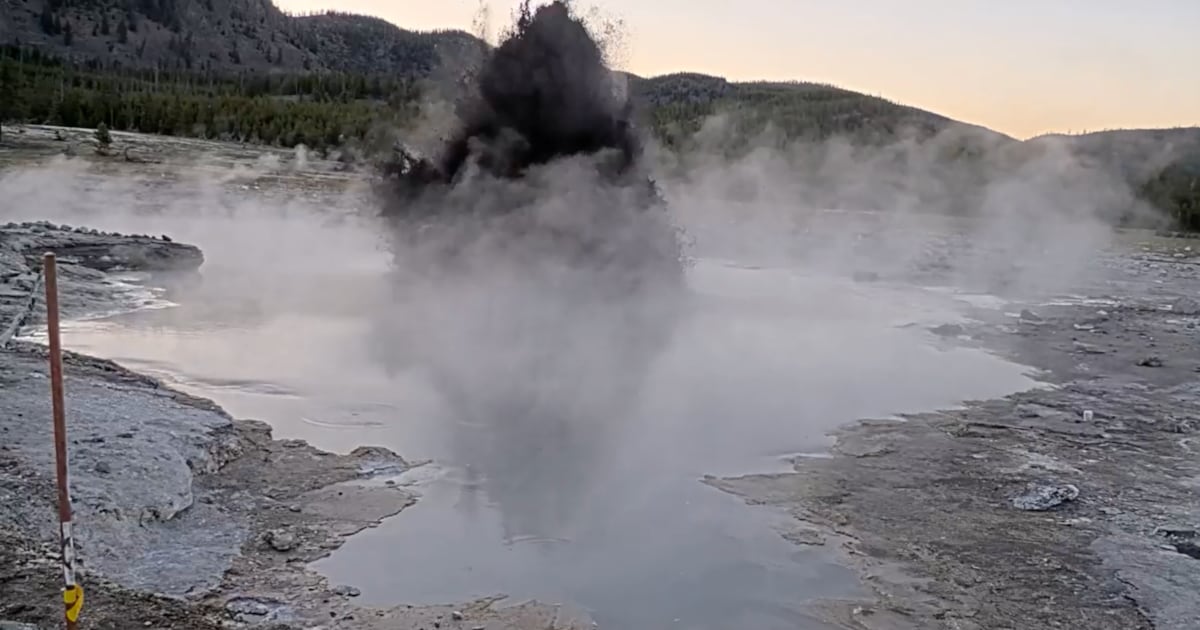 Massive eruption at Yellowstone National Park closed visitor area