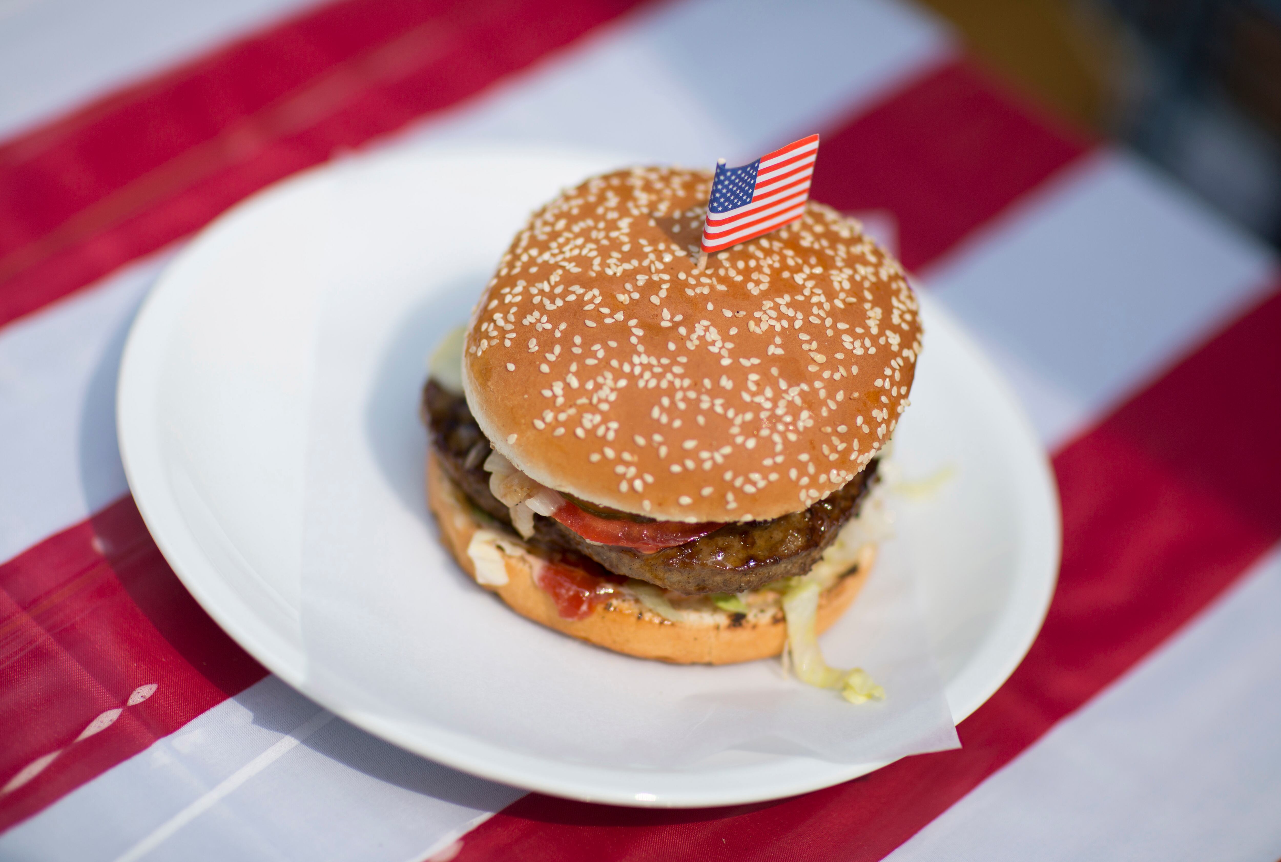 National Hamburger Day: Where to get free (or cheap) hamburgers – Deseret News - Vimarsana News