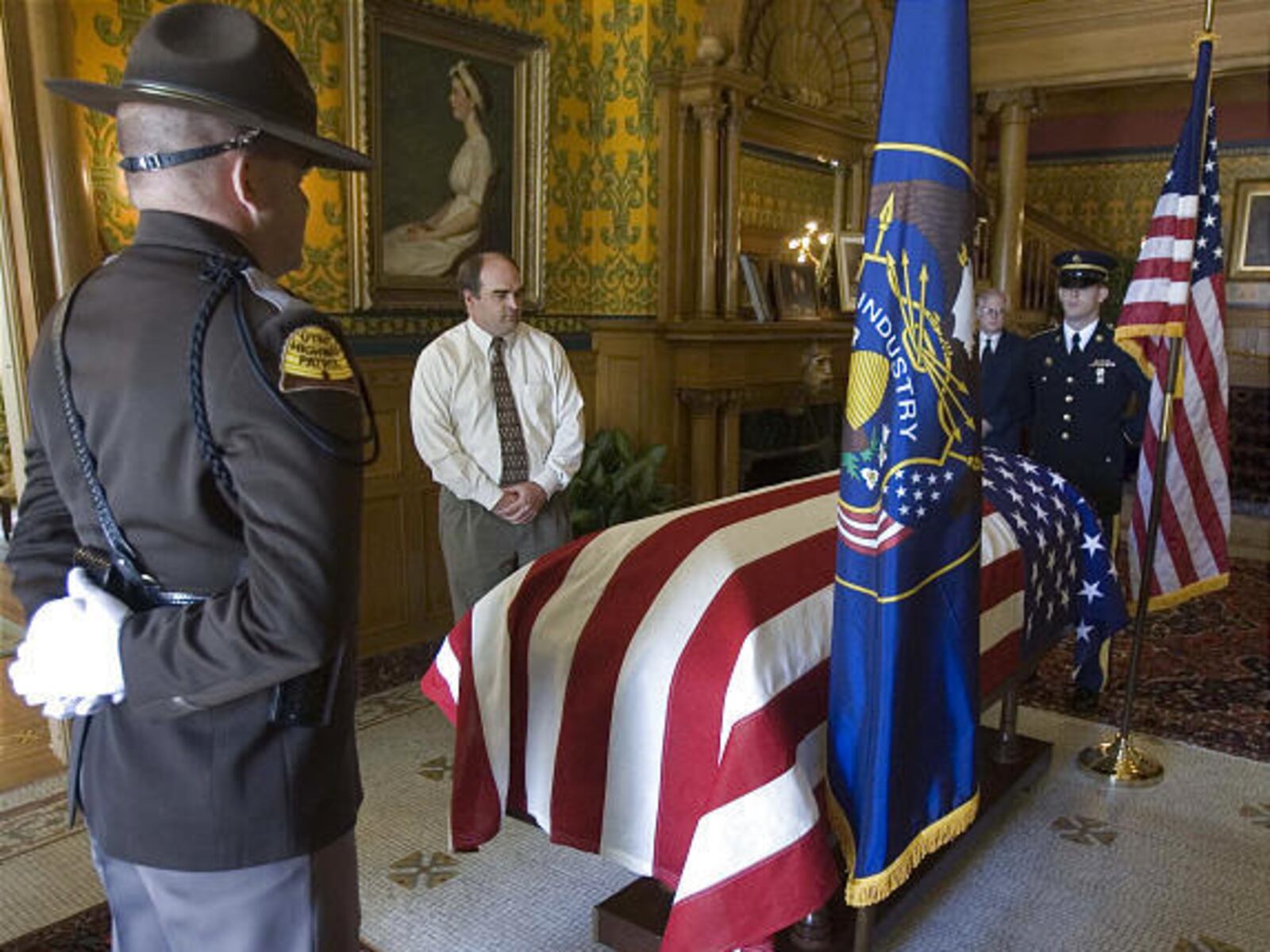 Hundreds honor Rampton – Deseret News
