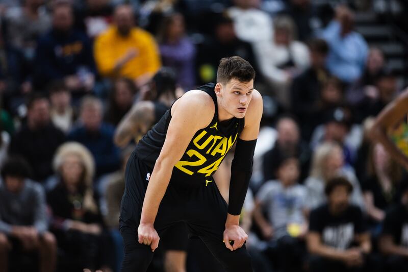 Utah Jazz center Walker Kessler prepares for the ball during game against San Antonio at Vivint Arena, Feb. 25, 2023.
