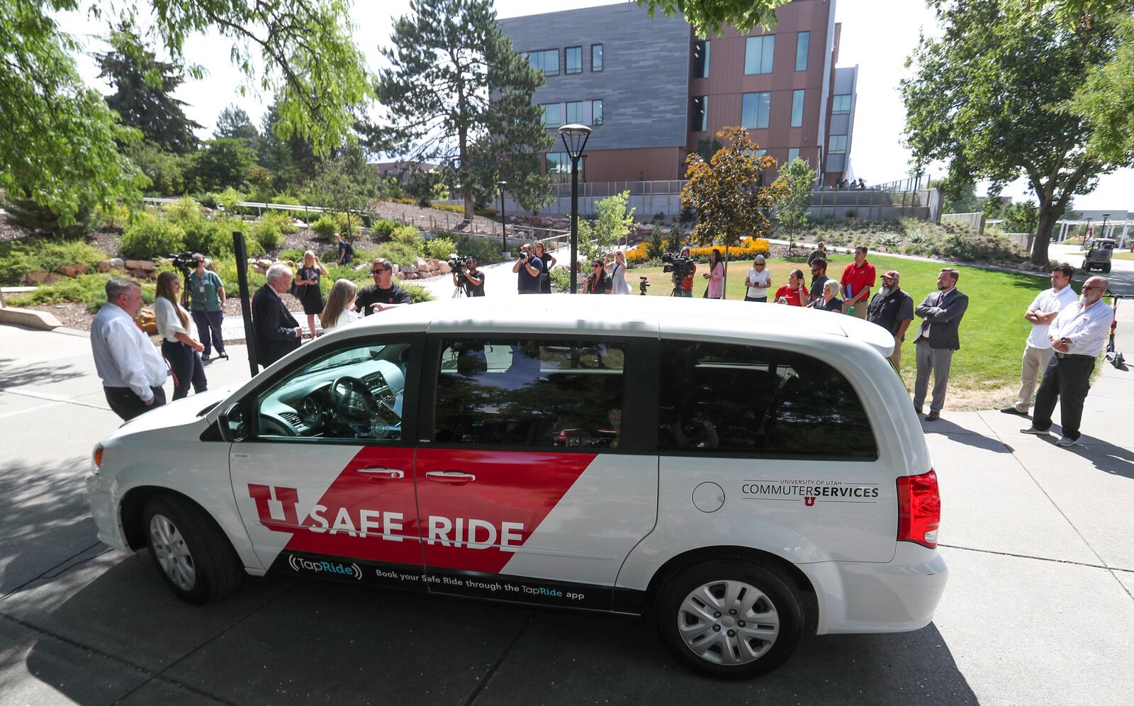 University of Utah introduces free campus ride-hailing app – Deseret News