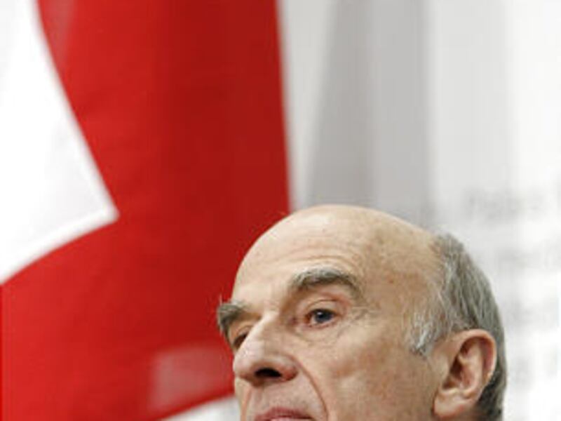 Swiss President Hans-Rudolf Merz defended confidential bank accounts Thursday in Berne.