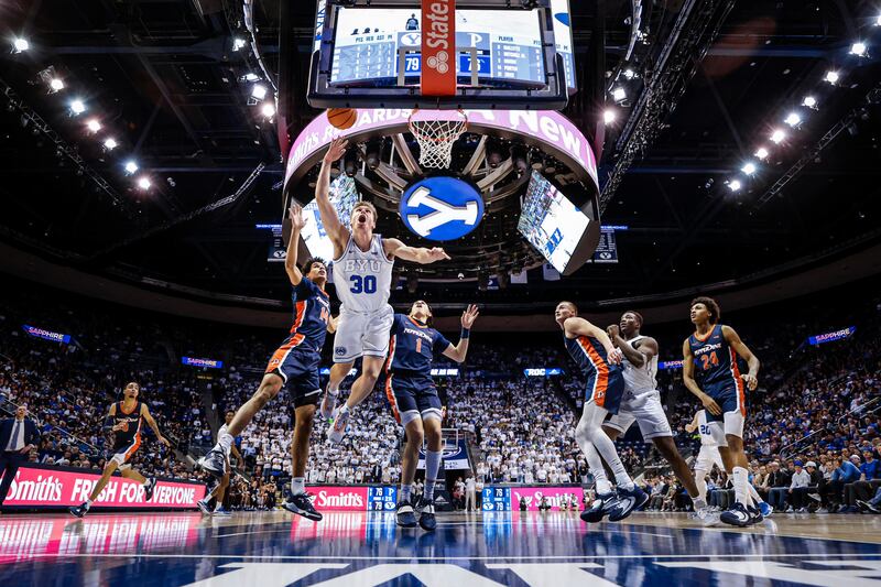 BYU’s Dallin Hall (30) shoots at the rim during the Cougars’ 91-81 win over Pepperdine at the Marriott Center on Saturday, Jan. 14, 2023.