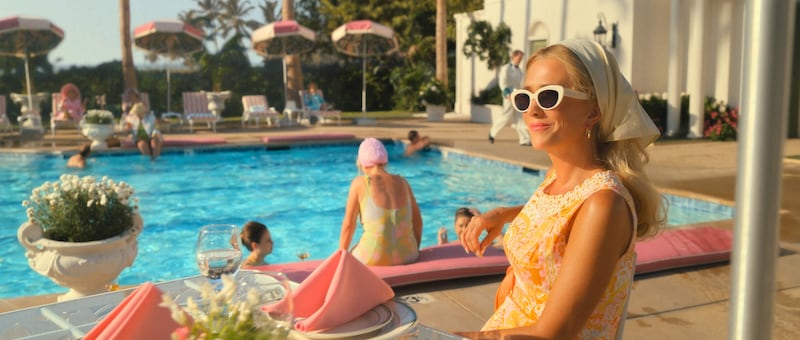 Kristen Wiig in Apple TV+’s “Palm Royale.”