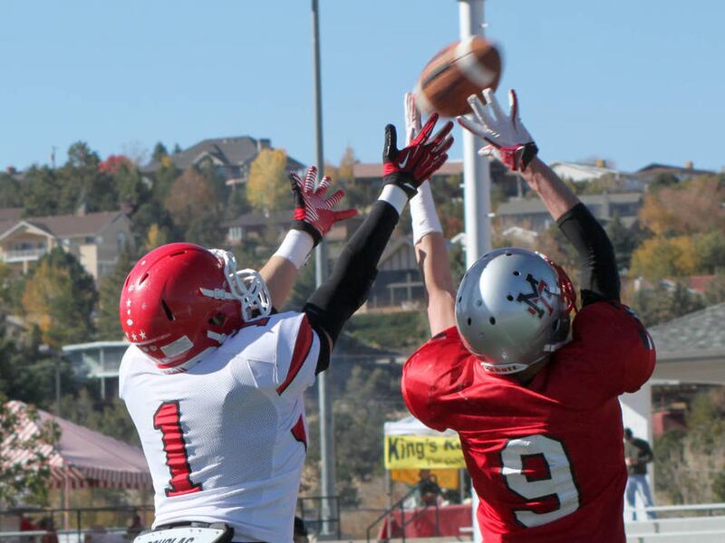 High school football Big 2nd quarter lifts defending champion Manti