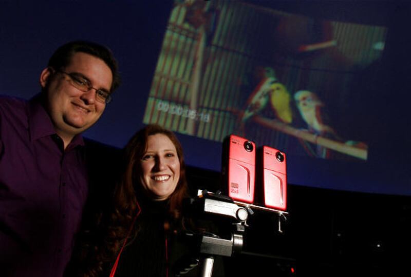 Ron and AmyJo Proctor have created a 3-D video rig using two inexpensive cameras mounted on a piece of aluminum.
