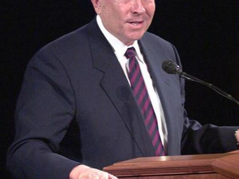 FILE: Elder W. Eugene Hansen delivered his last address as a General Authority on Gar April 4, 1998.