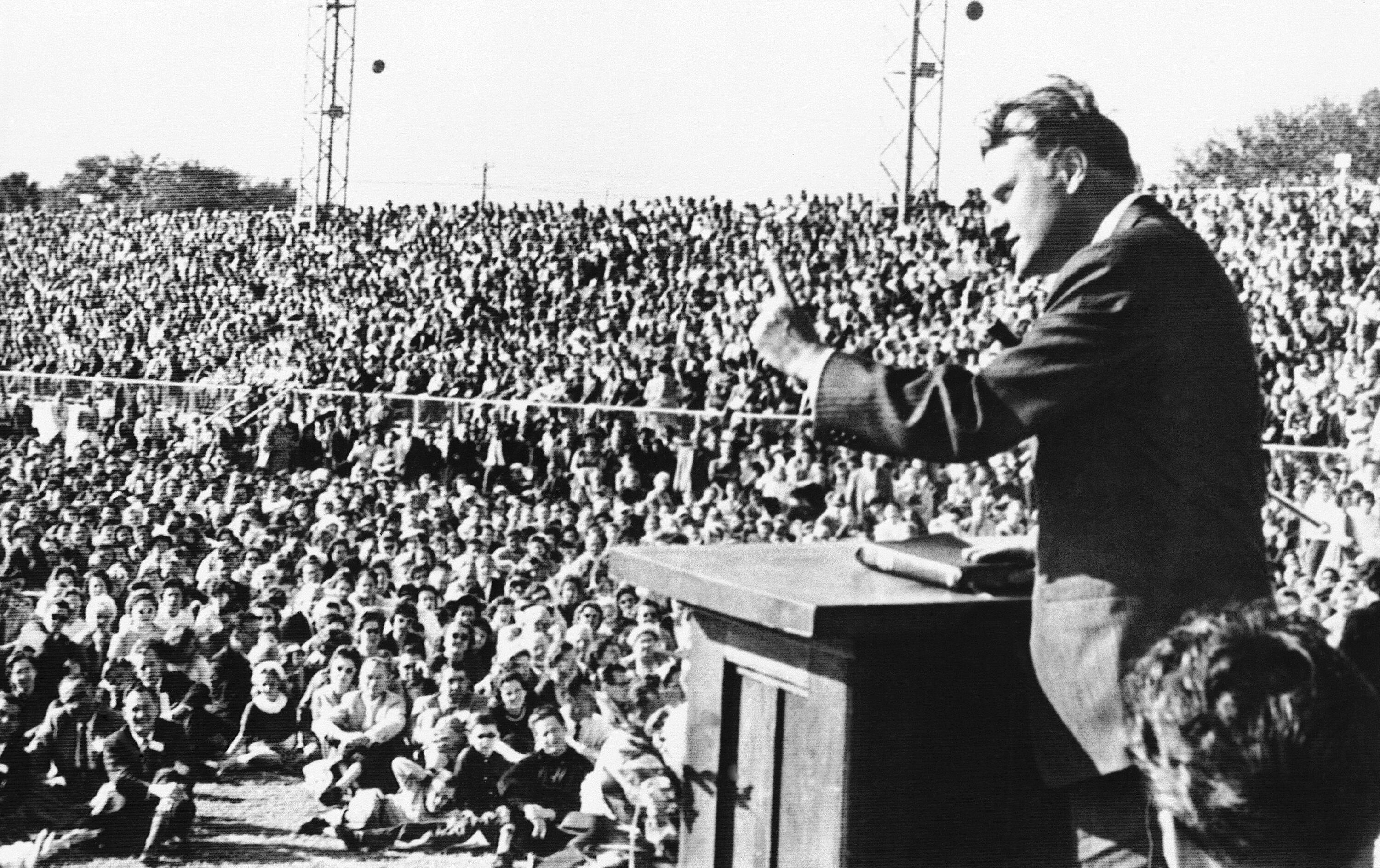 Billy Graham: Can he reach the religious 'nones'? – Deseret News - Vimarsana News
