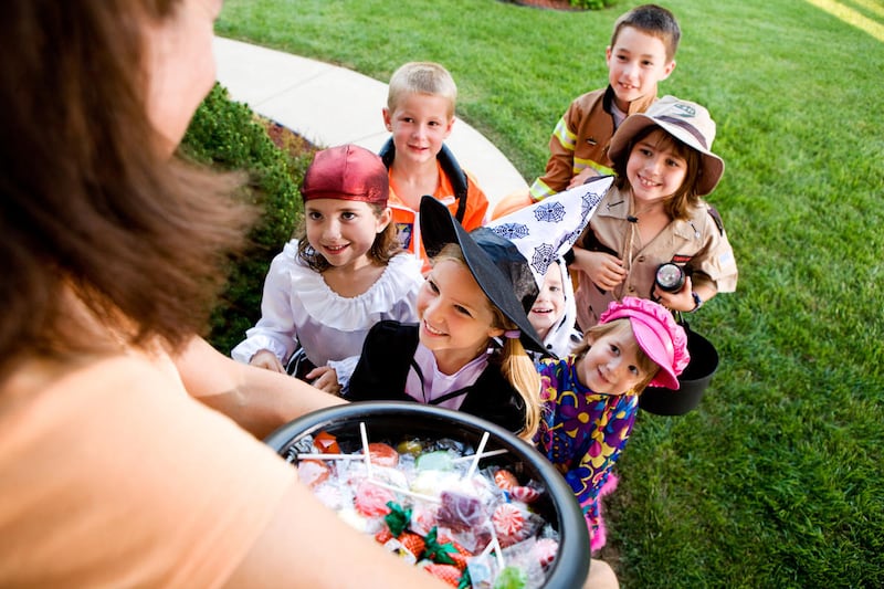 We've scoured the internet to collect a smorgasbord of resources to help with this critical decision "”  knowing which treat is best to pass out on Halloween.