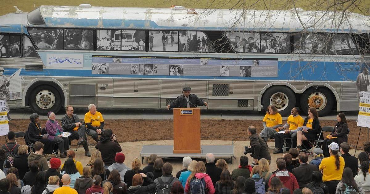 Freedom Rides School 50 years later, students retrace 1961 Freedom Ride – Deseret News
