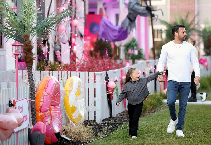 Utah Barbie ‘Barbie’-themed Utah neighborhood goes viral: See our photos – Deseret News