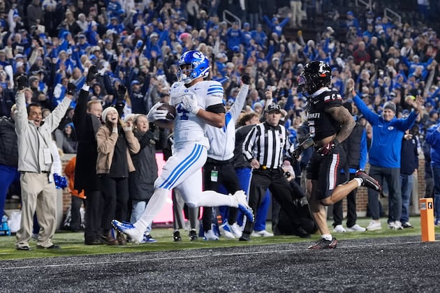 Culture of gratitude, complementary football have carried No. 11 Cougars to tie atop the Big 12