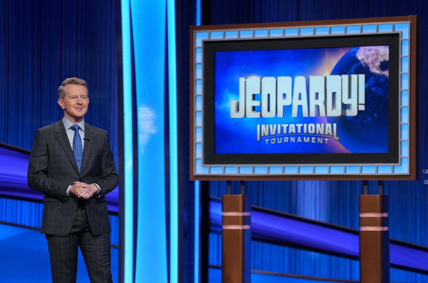 Ken Jennings opens up about taking over as host of 'Jeopardy!' – Deseret News - Vimarsana News