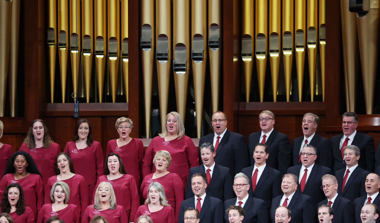 18 new temples announced at October general conference - Deseret News ...