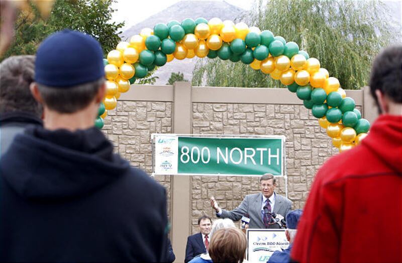 Orem Mayor Jerry Washburn speaks at the ribbon-cutting for the parkway's opening Tuesday.