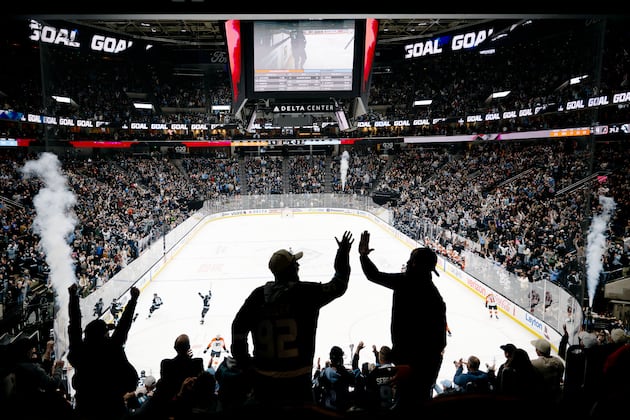 Mammoth stay hot in snowy Nashville, extend streak to 9 games