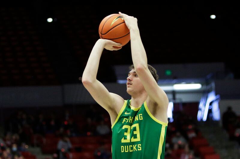 Oregon center Isaac Johnson shoots during an NCAA college basketball game against Washington State.