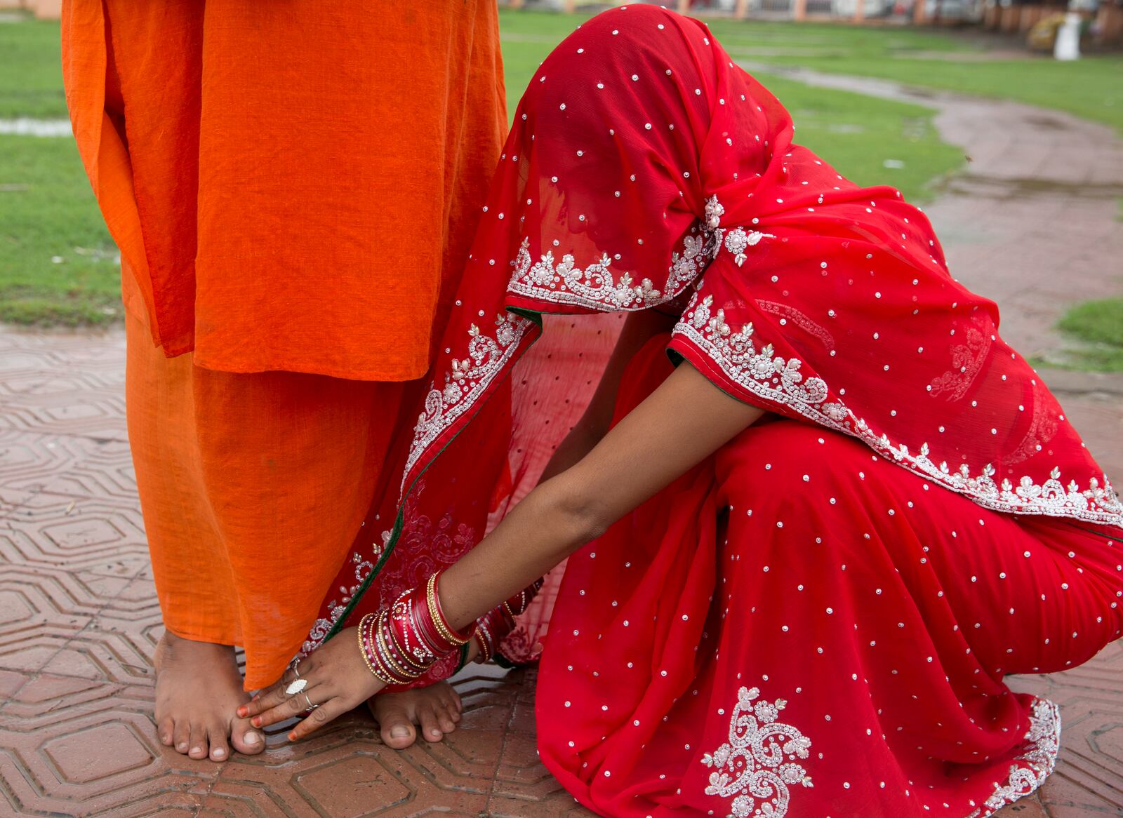 Why did Kash Patel touch his parents' feet ahead of Congress hearing