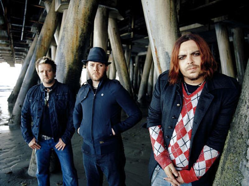 Seether's new single "Fake It" is an alternative-rock hit.