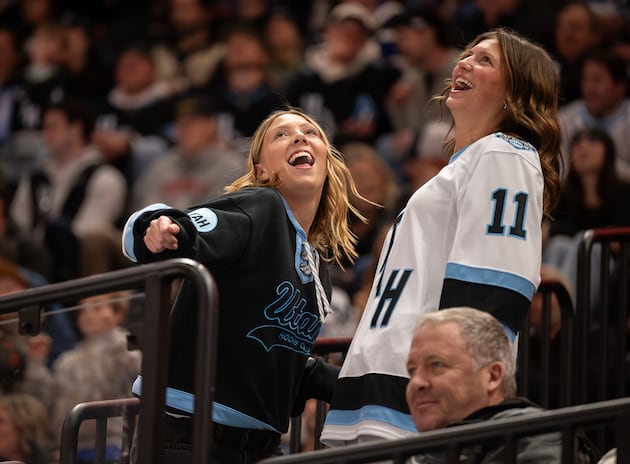 How social media reacted to Mammoth’s 3-goal comeback win