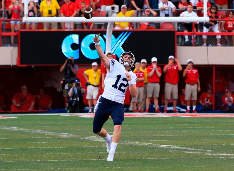 BYU quarterback Tanner Mangum throws a 42-yard Hail Mary with no time left, which was caught for the game-winning touchdown.