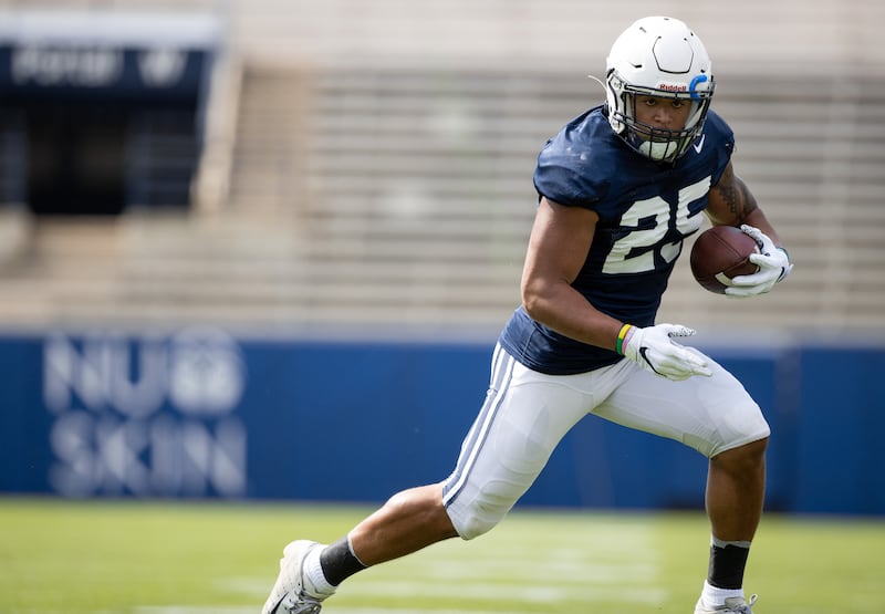 BYU running back Tyler Allgeier had a massive play for the Cougars.