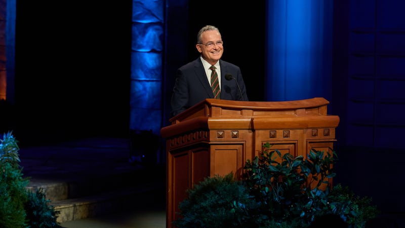 Elder Patrick Kearon of the Quorum of the Twelve Apostles conducts the First Presidency's Christmas Devotional broadcast on Sunday, Dec. 7, 2025.