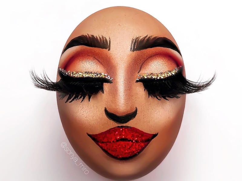 This egg has millions of views on Twitter and Instagram.