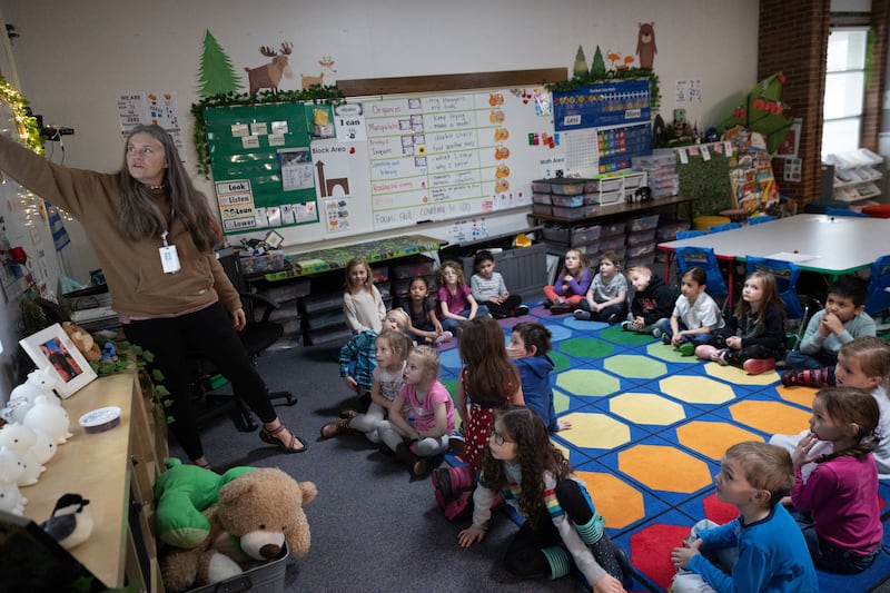 Stephanie Cobabe teaches a full-day kindergarten class at East Sandy Elementary School in Sandy on Feb. 27, 2023.